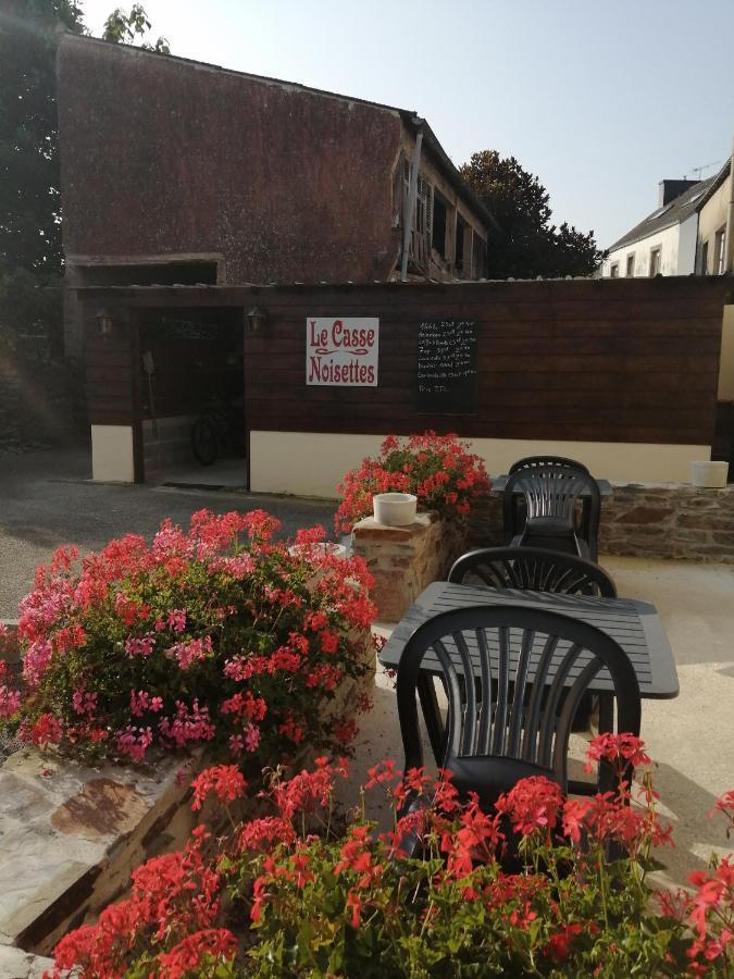 Le Casse Noisettes Hotel Gourin Kültér fotó